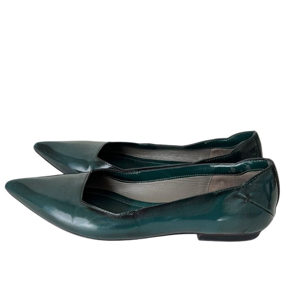 CNC Costume National Teal Pointed-Toe Leather Flats
